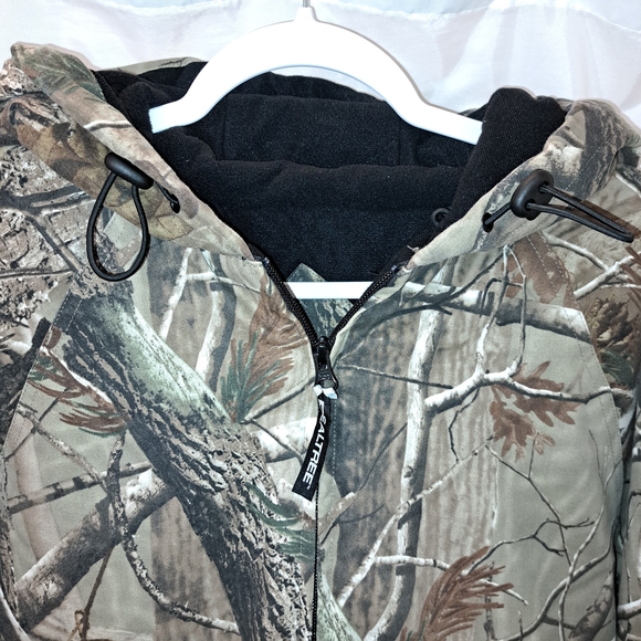 Mens Sz L 42/44 Realtree Camouflage Quilted Insulated Hunting Coat Worn Once - Picture 2 of 14